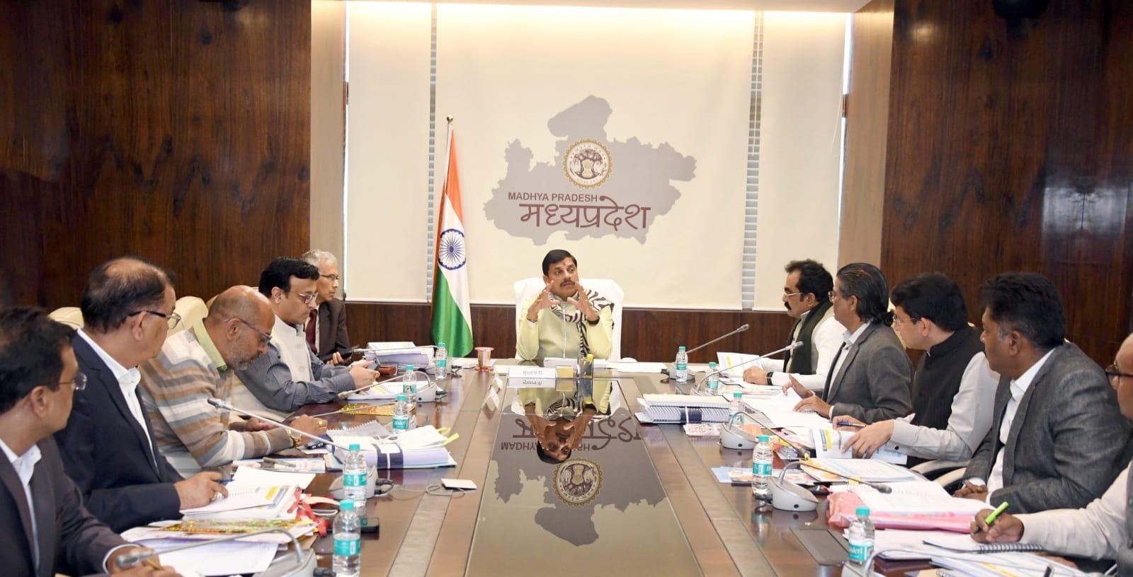 Prepare Vision Documents as per National Standards, CM Dr. Mohan Yadav Tells officials in PWD Review Meeting