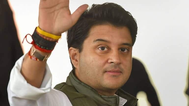 इस कांग्रेस नेता का बड़ा बयान- BJP के विधायक संपर्क में, सिंधिया को बताया लैंड माफिया