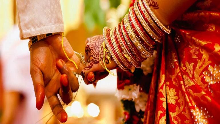 रविवार को ममता बनर्जी लेंगी कम्युनिज्म के साथ सात फेरे, तमिलनाडु में होगा विवाह कार्यक्रम