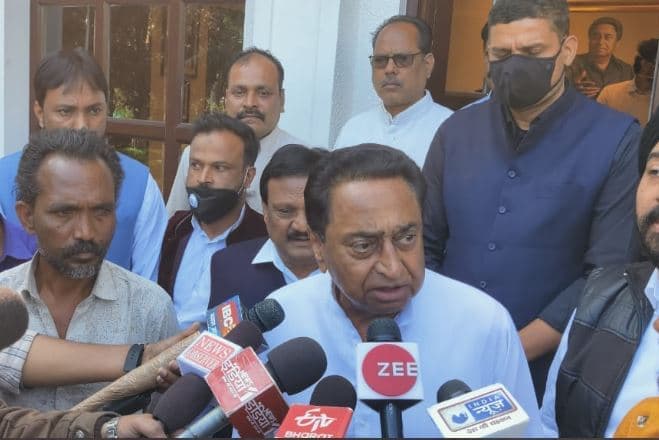 VIDEO : प्रदर्शन में कांग्रेस कार्यकर्ता की अंगुली हुई अलग, भड़के कमलनाथ