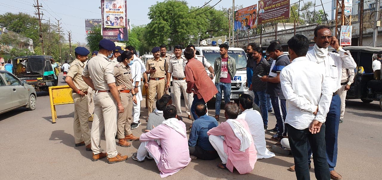 Chhatarpur : कांग्रेस नेता की हत्या का CCTV वीडियो सामने आया, आरोपियों को पकड़ने पर इनाम घोषित