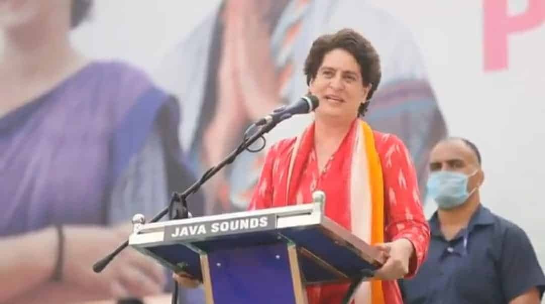 वैक्सीन की कमी पर प्रियंका गांधी का पीएम मोदी पर निशाना, पूछे तीन बड़े सवाल
