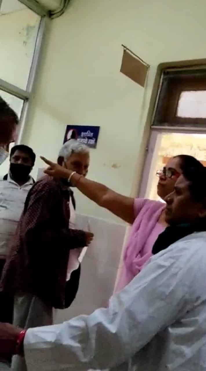 जबलपुर में नर्स को दादागिरी पड़ी भारी, शुरू हुई अनुशासनात्मक कार्यवाही, ड्यूटी से हटाया