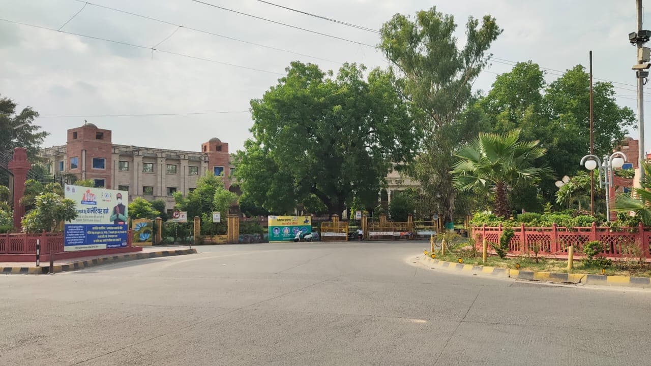 इंदौर में बढ़ सकती है जनता कर्फ्यू की अवधि, कलेक्टर ने दिए संकेत