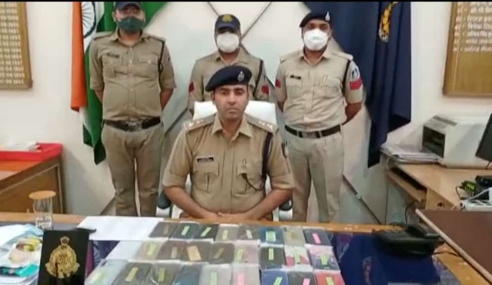 पन्ना सायबर सेल ने खोज निकाले 25 गुम हुए मोबाइल, एसपी ने दिए थे निर्देश