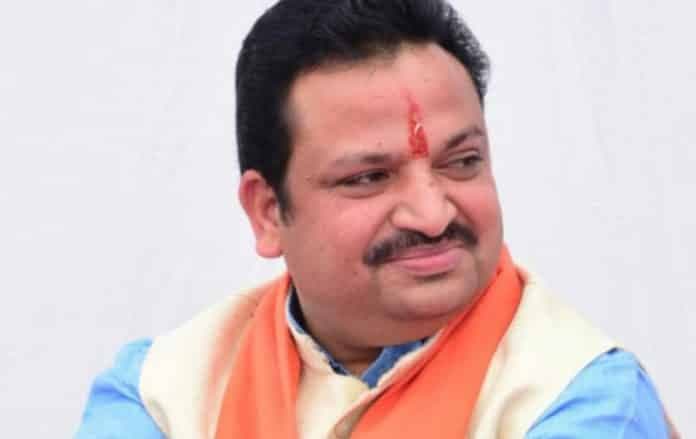 बंगाल में बढ़ती हिंसा के बाद भाजपा नेता ने की राष्ट्रपति शासन लगाने की मांग