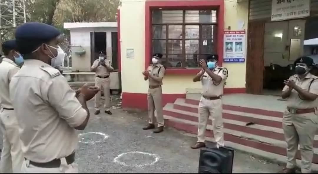 सीहोर पुलिस अधीक्षक का नवाचार, साथी कर्मचारियों का मनोबल बढ़ाने के लिए शुरु किया ये काम