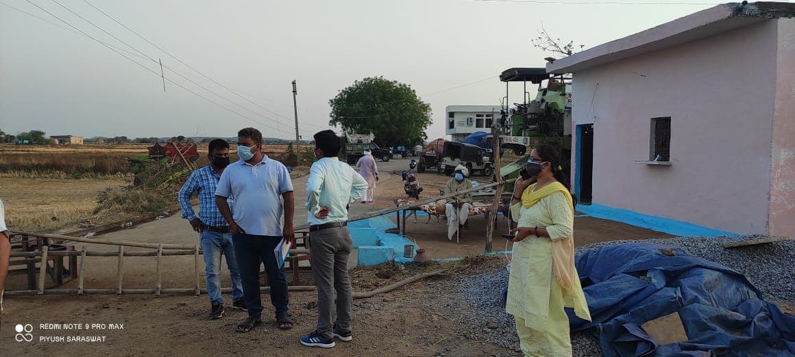 अब ग्रामीण क्षेत्रों में बढ़ा कोरोना का खतरा, एक ही परिवार के 27 लोग कोरोना पॉजिटिव
