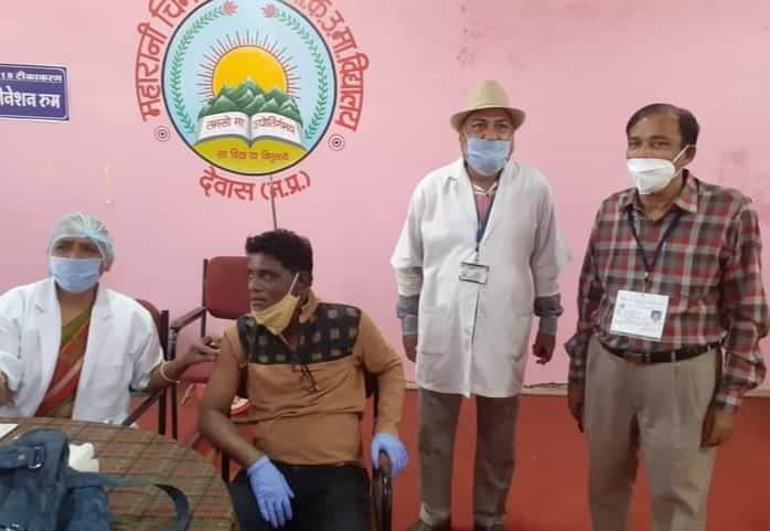 तारक मेहता फेम अय्यर ने लगवाई वैक्सीन, लोगों से भी की वैक्सीनेशन की अपील