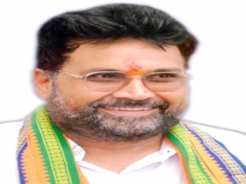 मध्य प्रदेश के वरिष्ठ भाजपा नेता और पूर्व मंत्री लक्ष्मीकांत शर्मा का निधन, पार्टी में शोक लहर