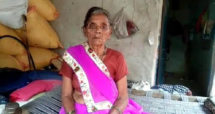 राजगढ़ में पांच बेटों के खिलाफ पुलिस थाने पहुंची बूढ़ी मां, ये है मामला