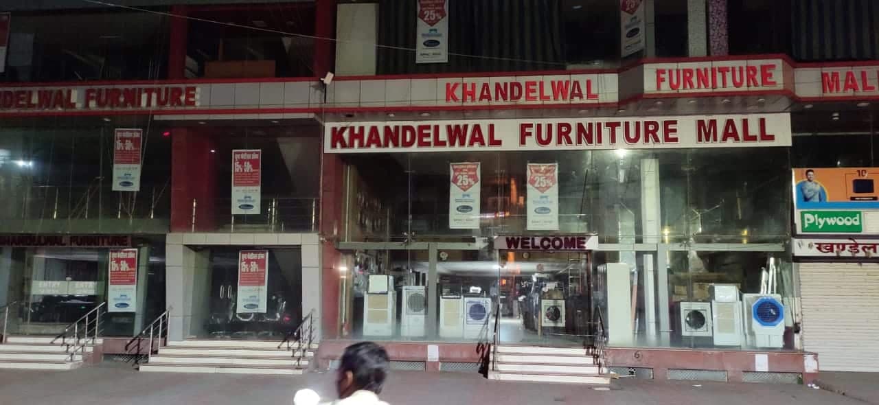 जबलपुर में कोरोना नियमों का उल्लंघन करना पड़ा महंगा, जिले के सबसे बड़े फर्नीचर विक्रेता पर कार्रवाई