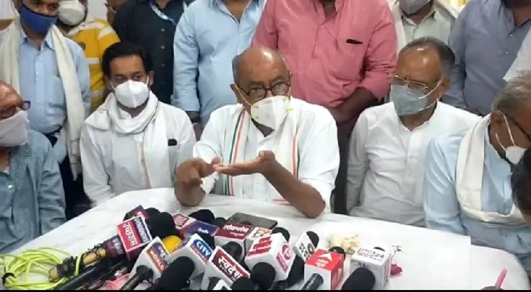 “मोदी सत्यानाशी, जहां-जहां जाएंगे सत्यानाश करेंगे”- दिग्विजय सिंह, क्लबहाउस चैट पर भी दिया बयान