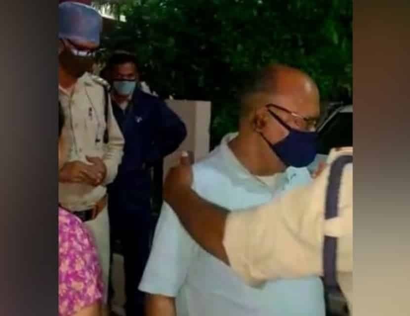 इंदौर: पड़ोसी के कुत्ते ने पत्नी को काटा, पति ने गोली मारकर उतारा मौत के घाट