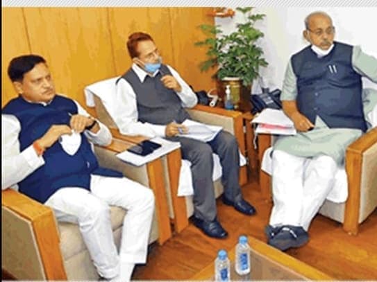माननीयों के स्वजनों को लेकर बड़ी तैयारी में शिवराज सरकार, प्रावधानों में किया जाएगा संशोधन