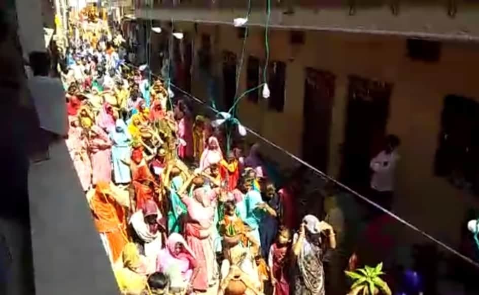 भक्तों को भक्ति पड़ी भारी, कलश यात्रा निकालने पर मामला दर्ज