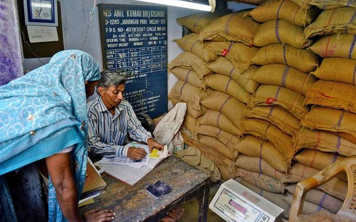 Ration Card: राशन कार्डधारकों के लिए बड़ी खबर, देखे यहां