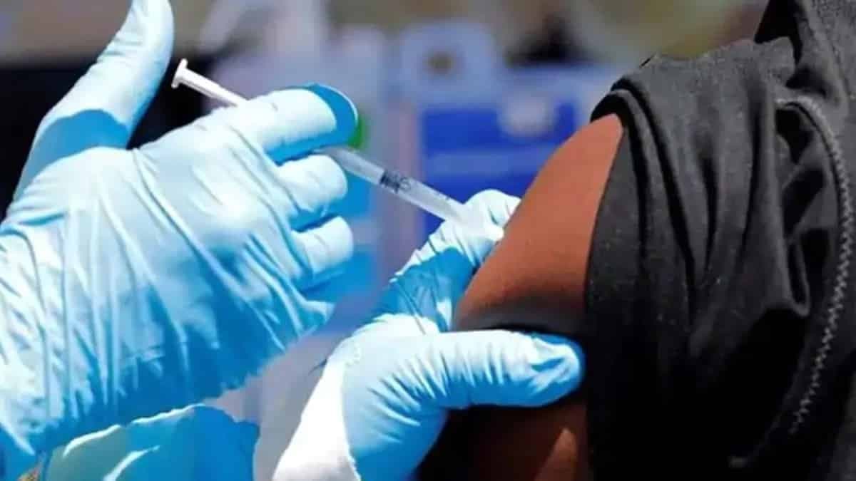 टीकाकरण महा अभियान की तैयारियों के संबंध में दतिया कलेक्टर मीडिया से हुए रूबरू