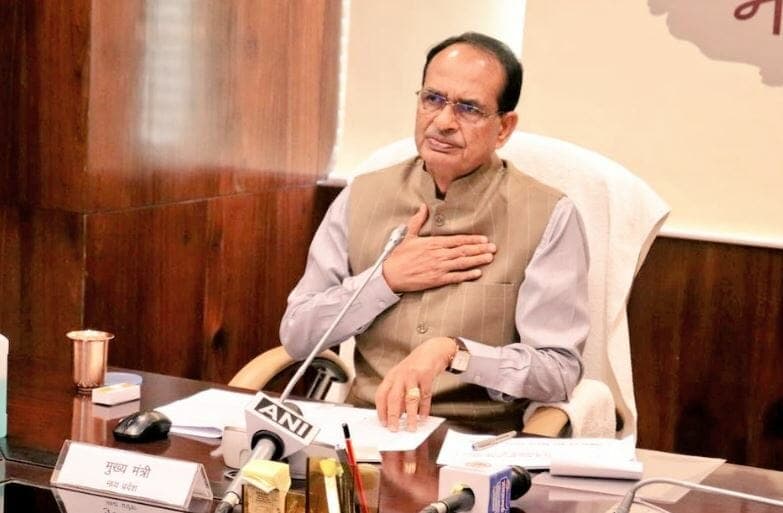 कोविड-19 बाल सेवा योजनांर्गत बच्चों के खाते में राशि ट्रांसफर, CM बोले-जिलों में करें पालक अधिकारी नियुक्त