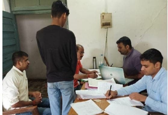 10वीं के छात्र का कारनामा- लड़कों के न्यूड वीडियो बना करता था ब्लैकमेल, चाचा भी हुए शिकार