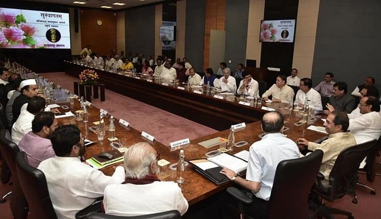 कैबिनेट में जल्द बदलाव करेंगे सीएम! 2 मंत्री पर गिरेगी गाज, जाने मामला