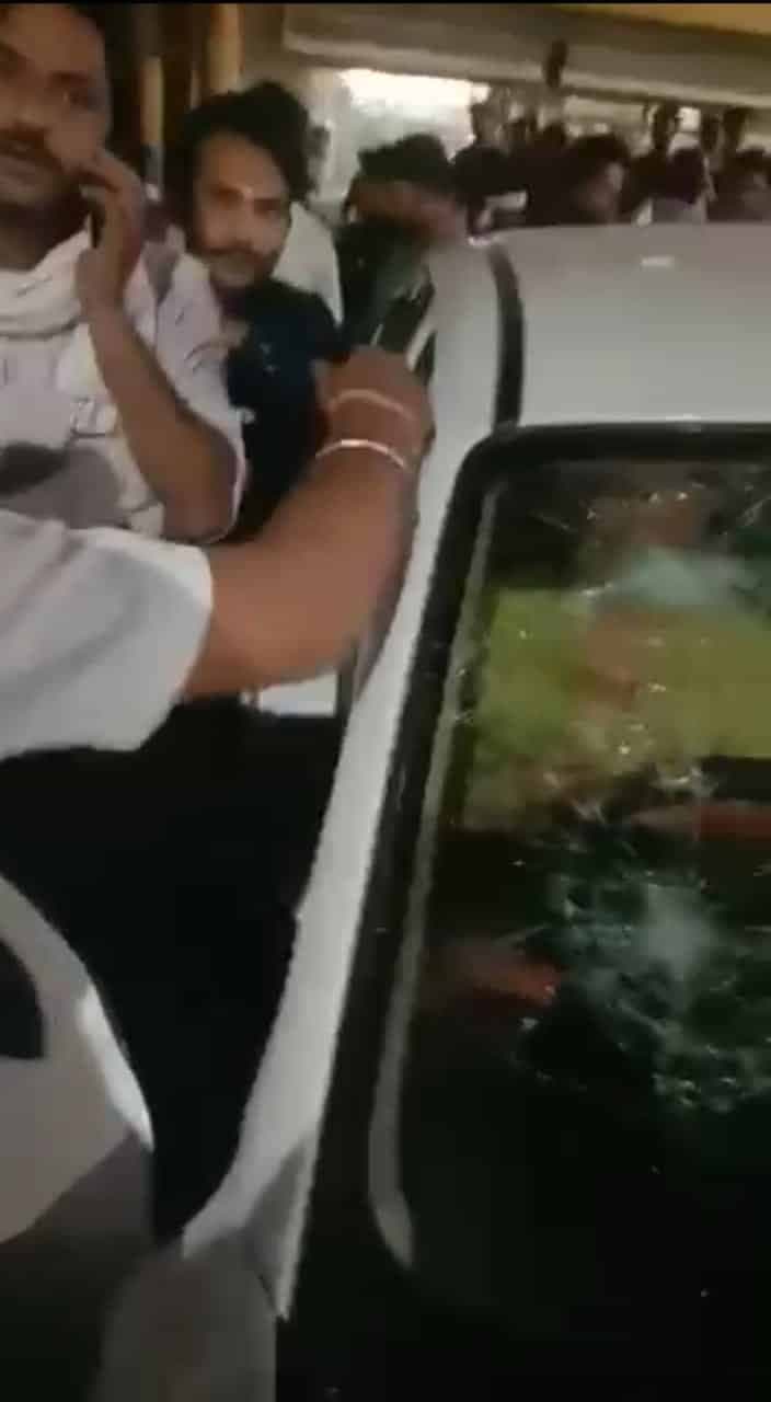 Gwalior: निलंबित सिपाही ने कई लोगों को किया घायल, स्थानीय लोगों ने कार सहित पकड़ा