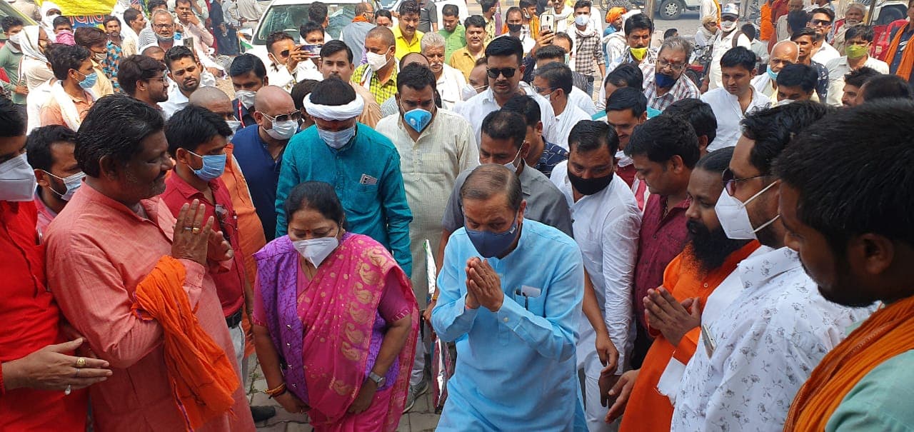 छतरपुर- प्रभारी मंत्री ने कहा “ट्रांसफर में पारदर्शिता रखने 15 सदस्यीय कमेटी का गठन किया”
