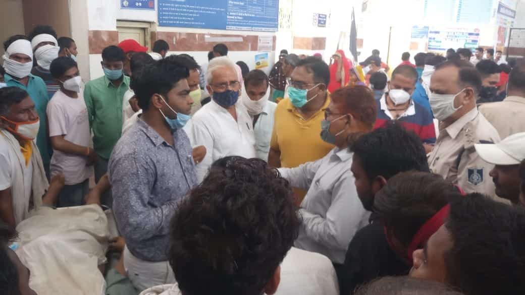 Morena : वार्ड में भर्ती मरीज ने तोड़ा दम, परिजनों ने लापरवाही का लगाया आरोप