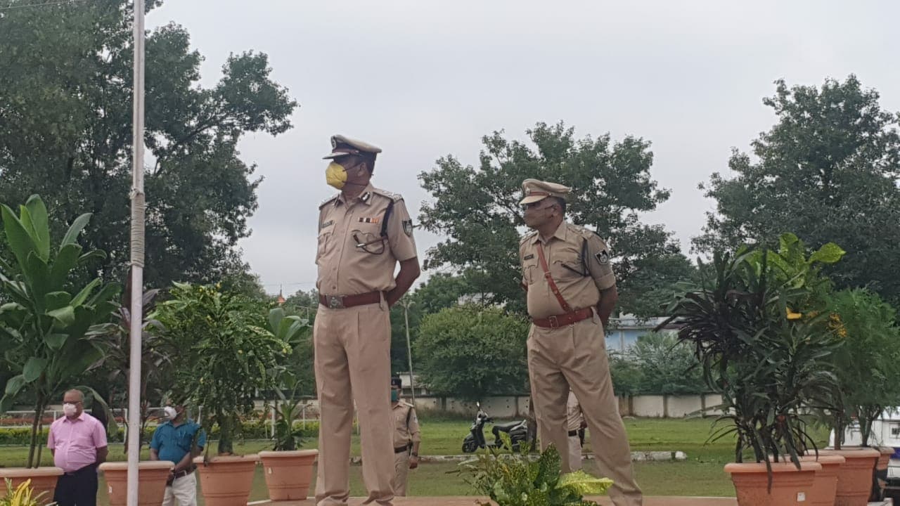 आईजी सागर ने किया वार्षिक निरीक्षण, पुलिस लाइन में पहुंचकर बलवा प्रदर्शन भी देखा