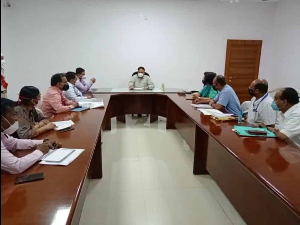 जबलपुर : डुमना एयरपोर्ट के विस्तारीकरण को लेकर कलेक्टर कार्यालय में अधिकारीयों की बैठक हुई सपन्न