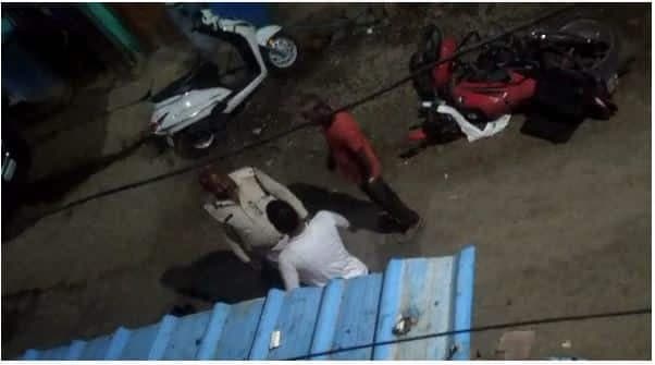 VIDEO: भाजपा नेता के शराबी बेटों का हंगामा, वाहनों-दुकानों में तोड़फोड़, 1 को जड़ा थप्पड़