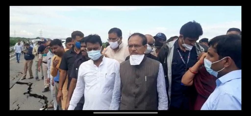 सीएम शिवराज पहुंचे डबरा, बाढ़ प्रभावित क्षेत्रों का लिया जायजा, की यह घोषणां