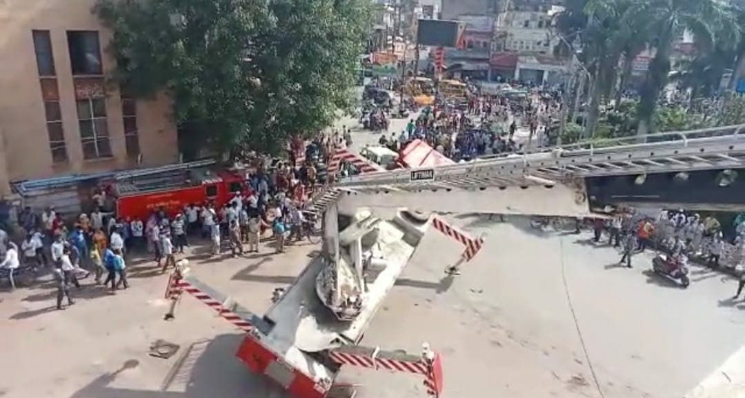 Gwalior News: झंडा लगाते वक्त क्रेन टूटी, 3 की मौत, मौके पर प्रभारी मंत्री-पुलिस बल
