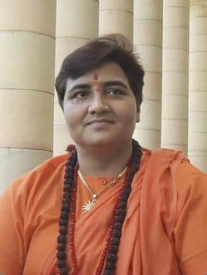 भोपाल सांसद प्रज्ञा ठाकुर को आया लोकसभा अध्यक्ष ओम बिरला के नाम से फर्जी मैसेज