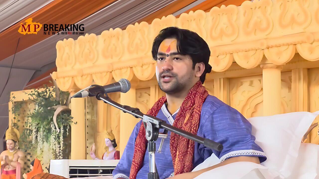 बागेश्वर धाम: पंडित धीरेंद्र शास्त्री की 131 KM पैदल यात्रा, हिंदू राष्ट्र के लिए दिल्ली से मथुरा तक का सफर