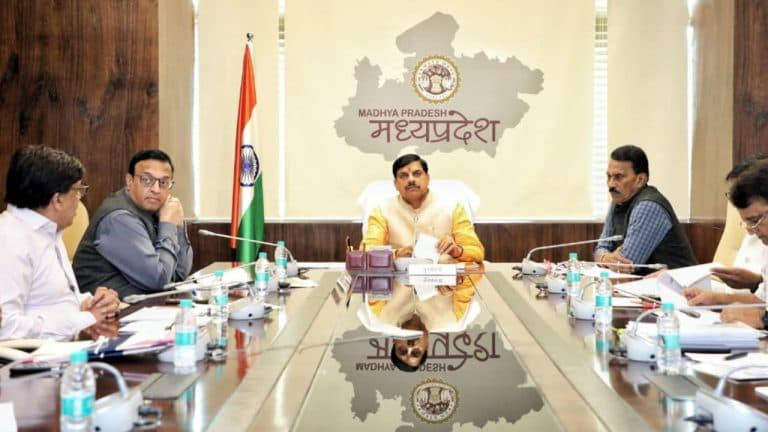 स्लीमनाबाद टनल का लोकार्पण जल्द, 14 जिलों में बढ़ेंगी सिंचाई सुविधाएं, CM मोहन यादव ने की समीक्षा, अधिकारियों को दिए निर्देश