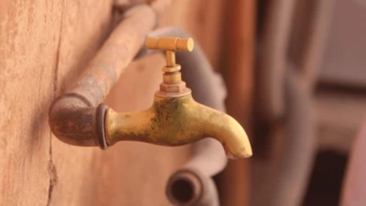 मुंबईतील ‘या’ 11 वॉर्डमधील पाणीपुरवठा 30 तास राहणार बंद; महापालिकेकडून नागरिकांना सहकार्याचे आवाहन