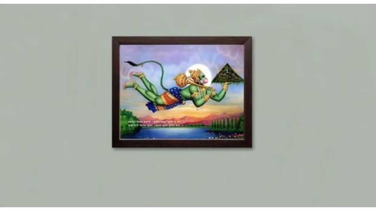 Lord Hanuman : उड्डाण घेतलेल्या हनुमानाचा फोटो घरात लावल्याने काय होत? जाणून घ्या…