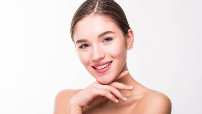 सकाळच्या रुटीनमध्ये सामील करा ‘या’ गोष्टी, त्वचेला मिळेल नैसर्गिक ग्लो