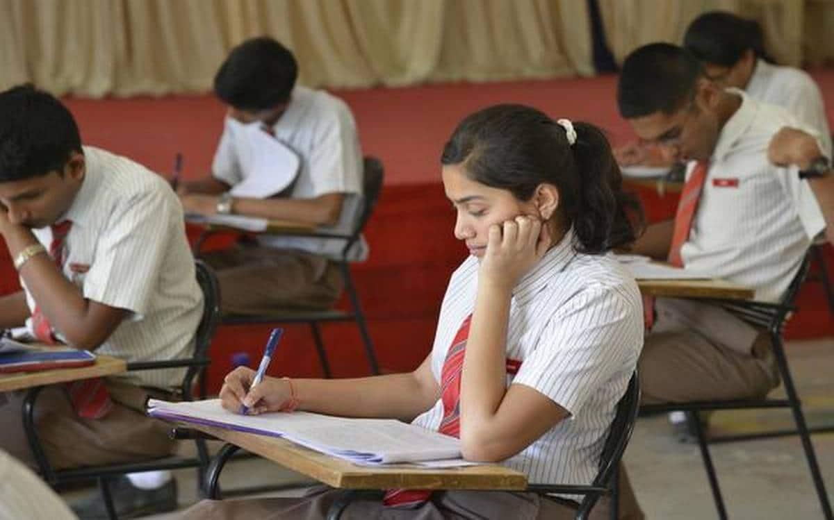 CBSE Term-1 2021-22: 30 नवंबर से शुरू होगी परीक्षा, प्रश्न पत्र को लेकर आई ये बड़ी अपडेट