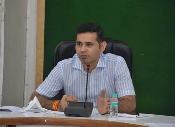 भोपाल कलेक्टर का एक्शन-आदेश की अवहेलना पर 5 कर्मचारी निलंबित
