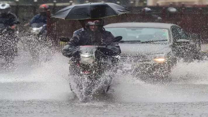 MP Weather Alert: मप्र के13 जिलों में भारी बारिश की चेतावनी, यहां बिजली गिरने के भी आसार