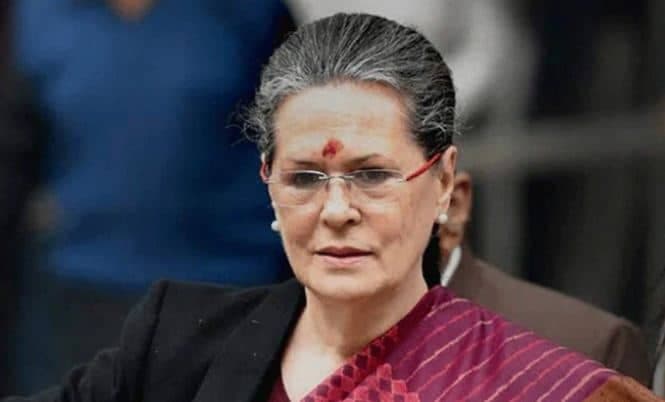 सोनिया गांधी ने नई वैक्सीन पॉलीसी पर उठाए सवाल, पीएम को लिखा पत्र