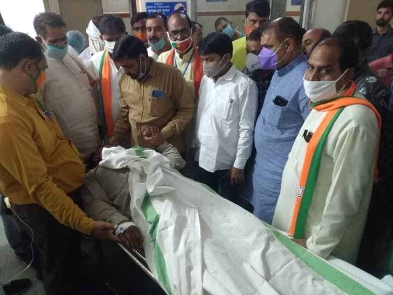 MP News : बैठक में BJP नेता से मारपीट, पसली टूटी, रीड की हड्डी क्रेक, ICU में भर्ती
