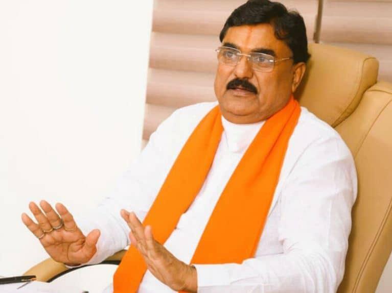 मंत्री कमल पटेल का कमलनाथ पर हमला, कहा-कांग्रेस की सरकार रहते हुए किसानों का खूब जी भर के नुकसान किया