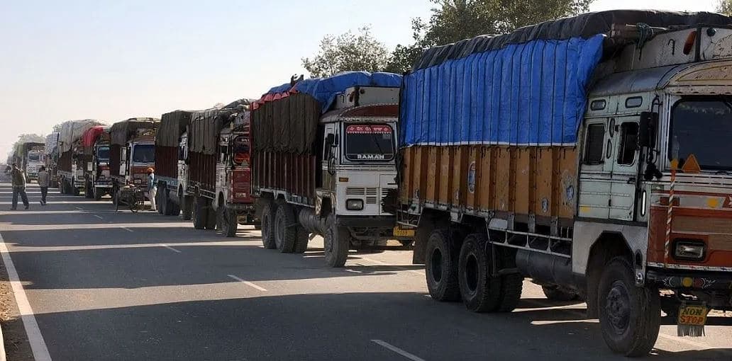 इंदौर ट्रांसपोर्ट कंपनी ने लिखा प्रधानमंत्री को पत्र, ट्रांसपोर्टरों के लिए की आर्थिक पैकेज की मांग