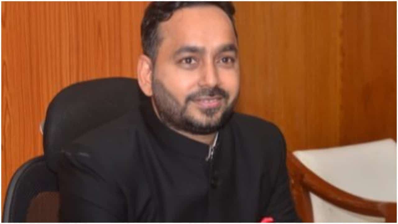 Morena News : मुरैना कलेक्टर का दूसरा एक्शन, 4 और पटवारी निलंबित, मचा हड़कंप