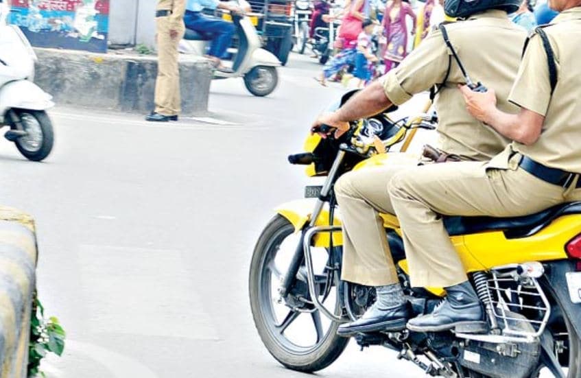 Jabalpur News: जब नकली पुलिस अधिकारी ने कहा- 5 हज़ार दो तो बच जाओगे, फिर हुआ ये…