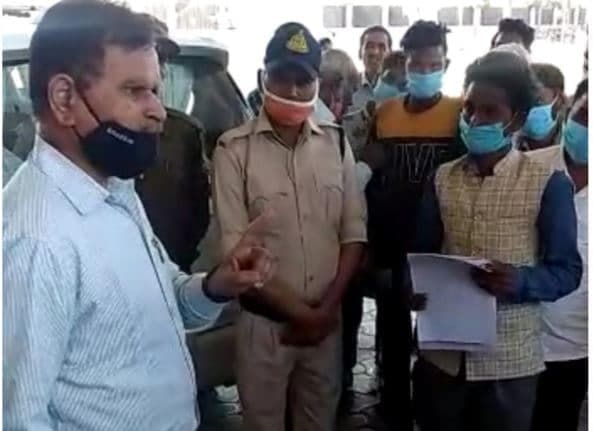 VIDEO VIRAL: मुरैना ADM के बिगड़े बोल- जनता क्या होती है, 1 मिनट में FIR करा दूंगा