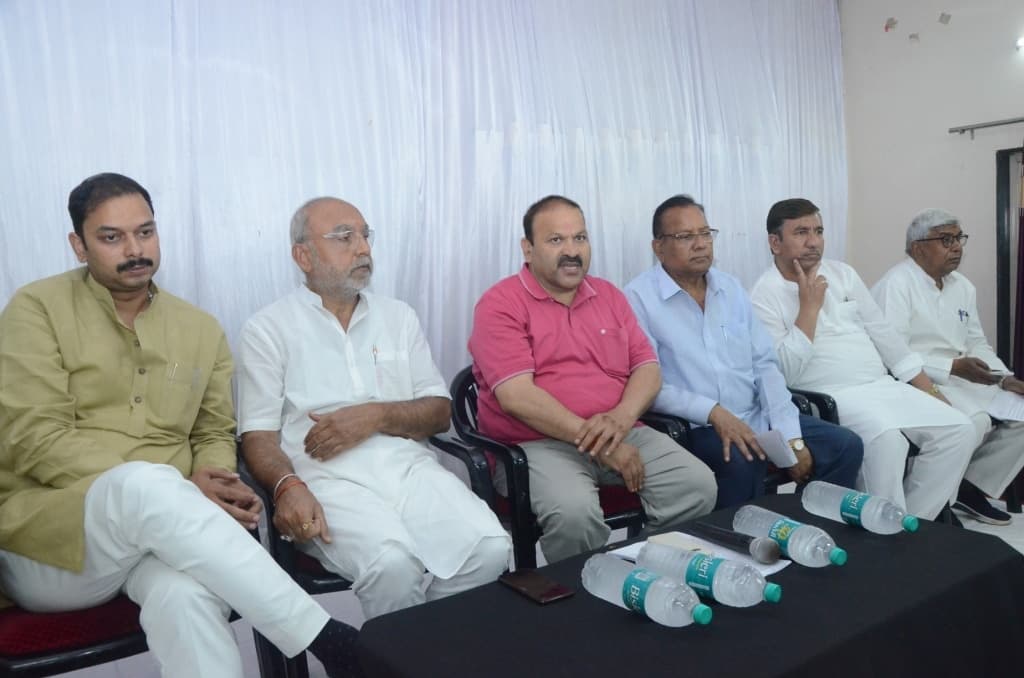 Gwalior News: MP के इस विधायक ने दी चेतावनी- याचना नहीं, रण होगा